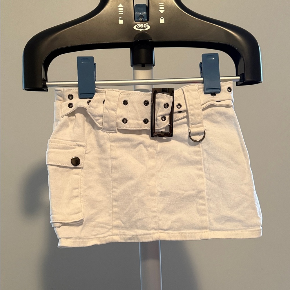 Edikted White cargo Skirt